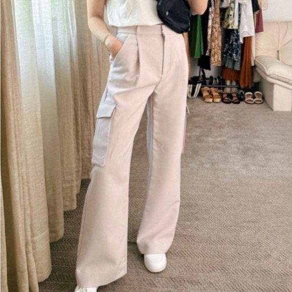 Abercrombie & Fitch Pants - A&F Cargo Style Trousers